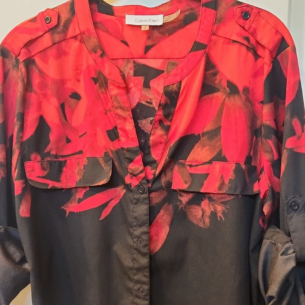 Womens Calvin Klein Red and Black 3/4 Sleeve Blouse with Mandarin Collar S8ze Lg - Picture 2 of 6